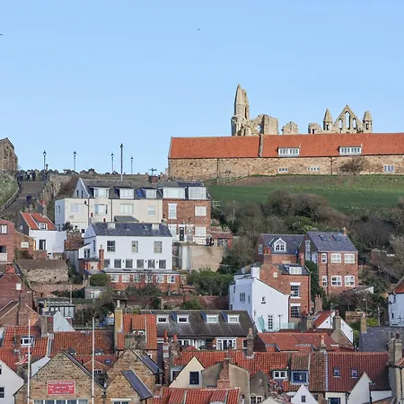 Storm Feriehus Whitby
